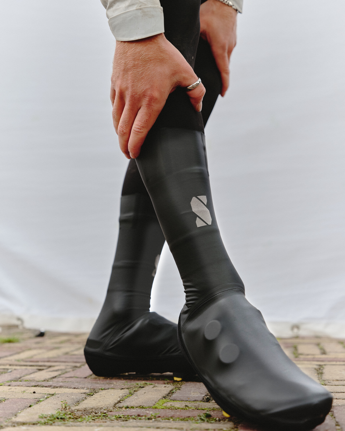 RAINOVERSHOES25