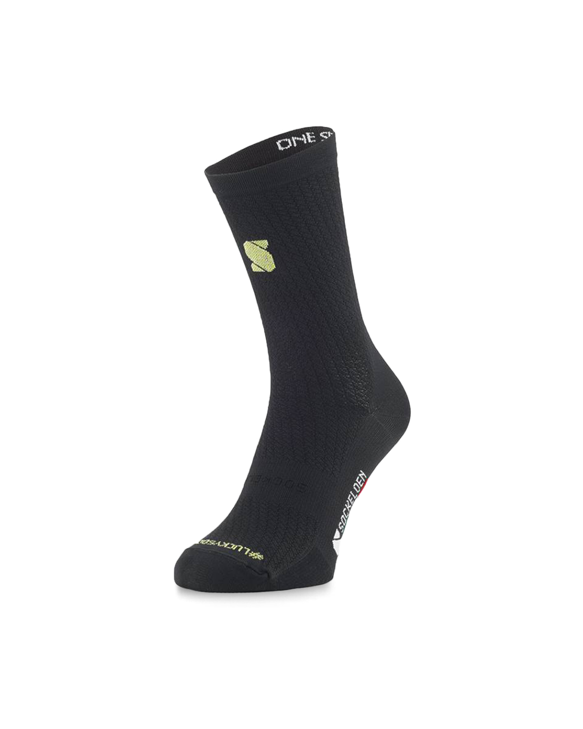 Black-Gold-lucky-cycling-socks-sockeloen