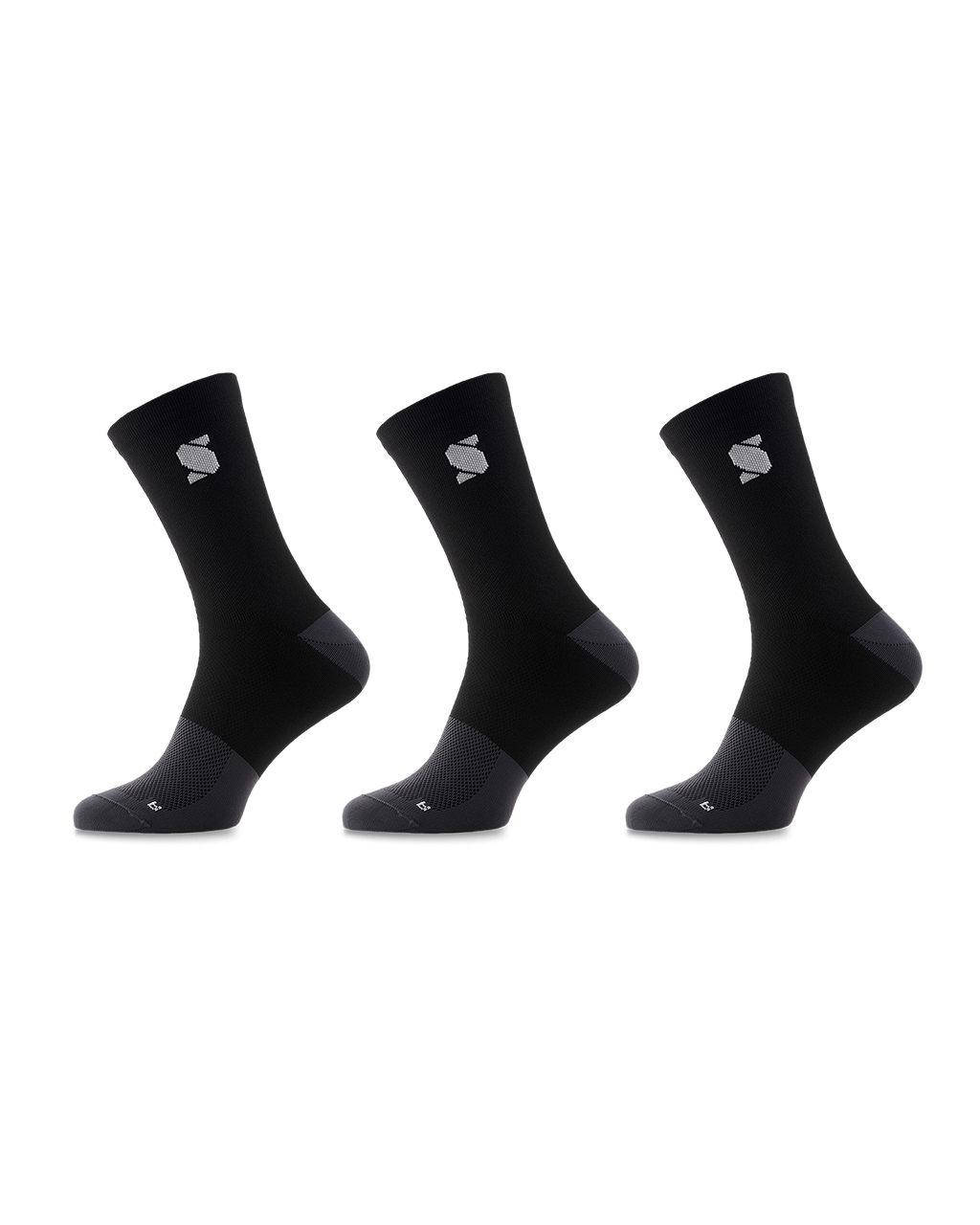 black-essentials-cycling-socks-3-pack-sockeloen
