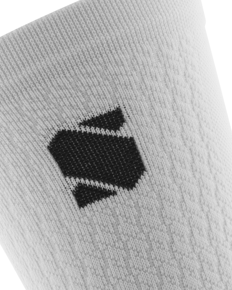 white-unfollow-cycling-socks-sockeloen