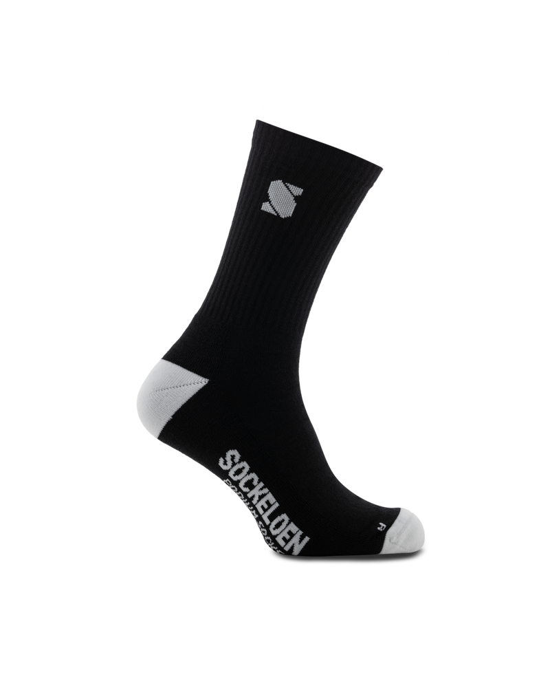 black-podium-casual-socks-sockeloen